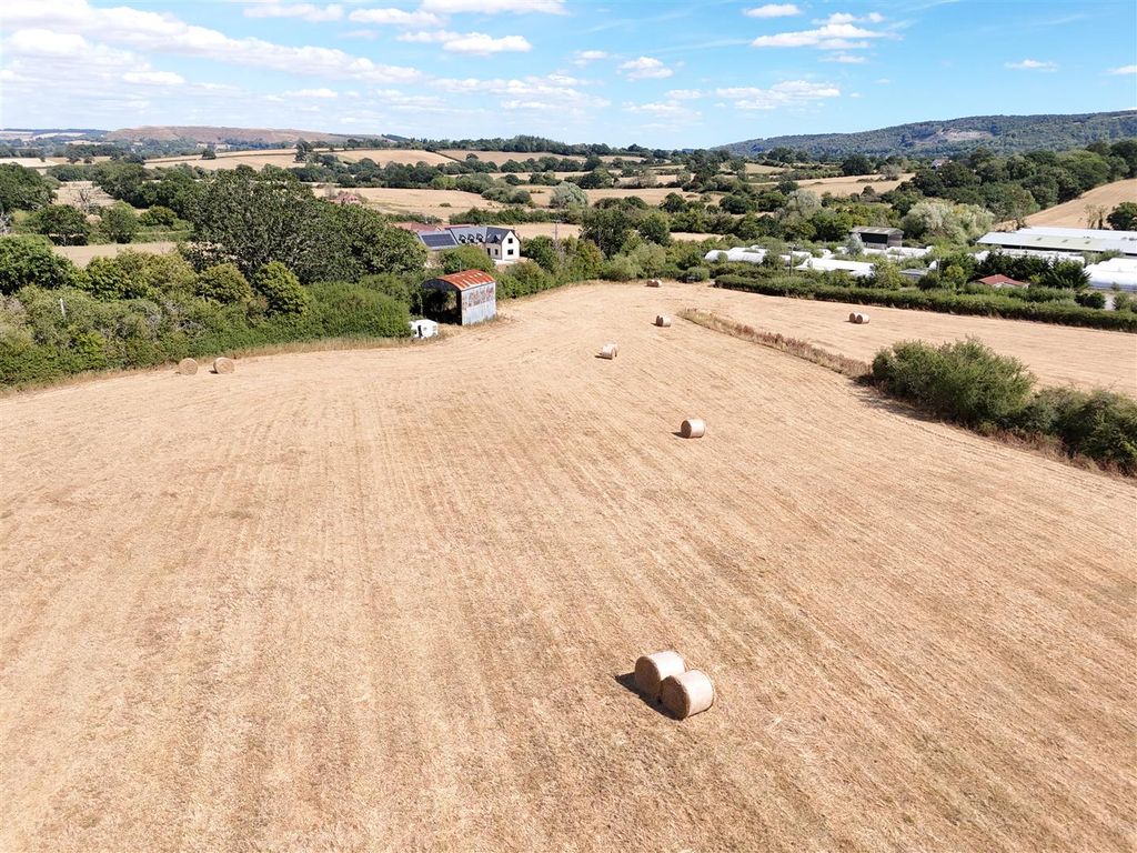 Property photo 1 of 3 Lot 2