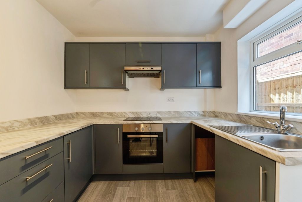 Property photo 2 of 20 Pbox-Img.Jpg