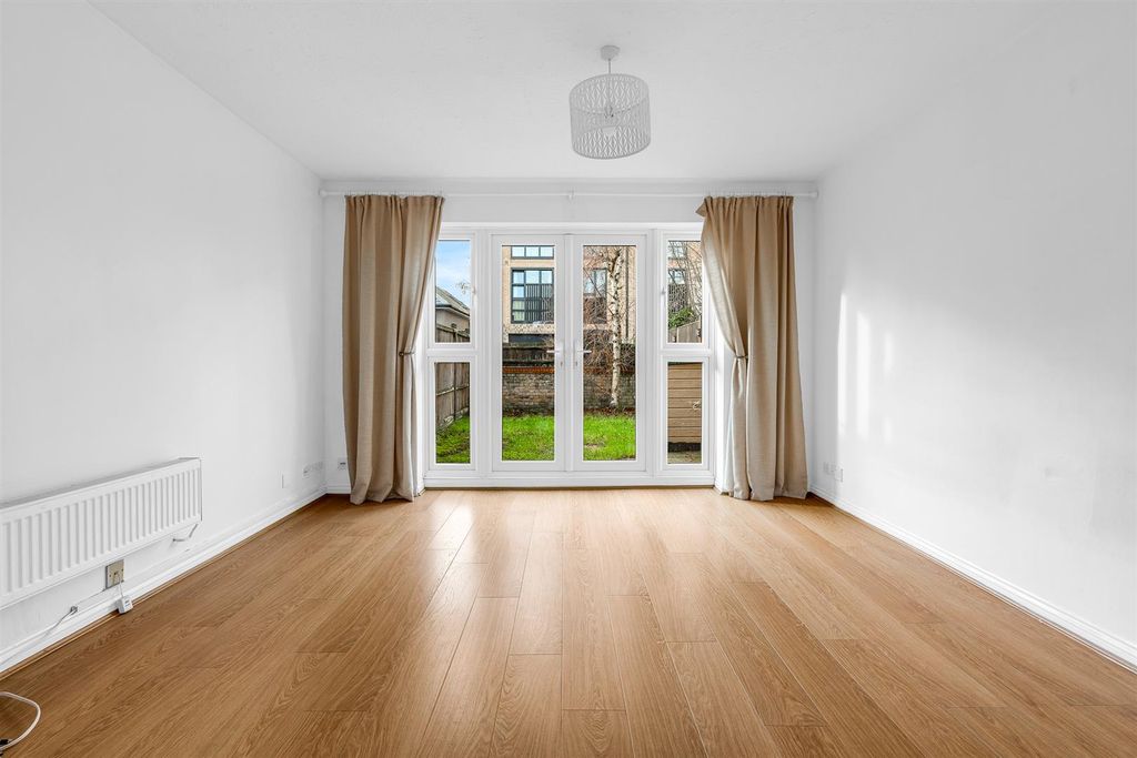 Property photo 2 of 14 Internal.Jpg