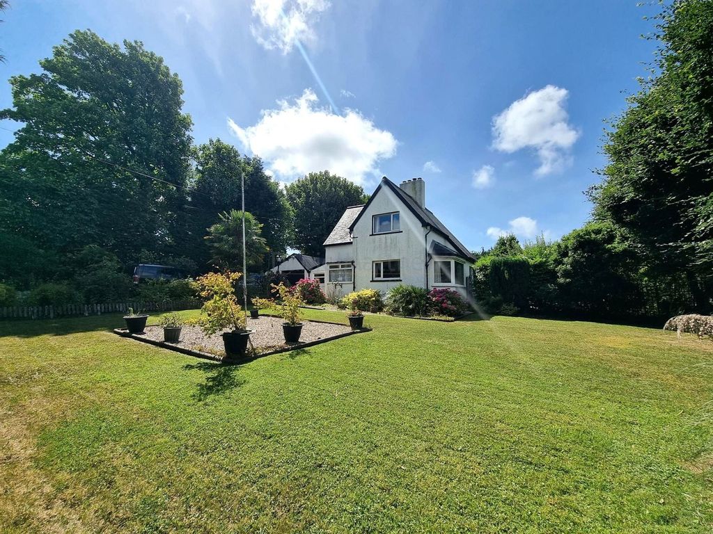 Property photo 2 of 25 Garden