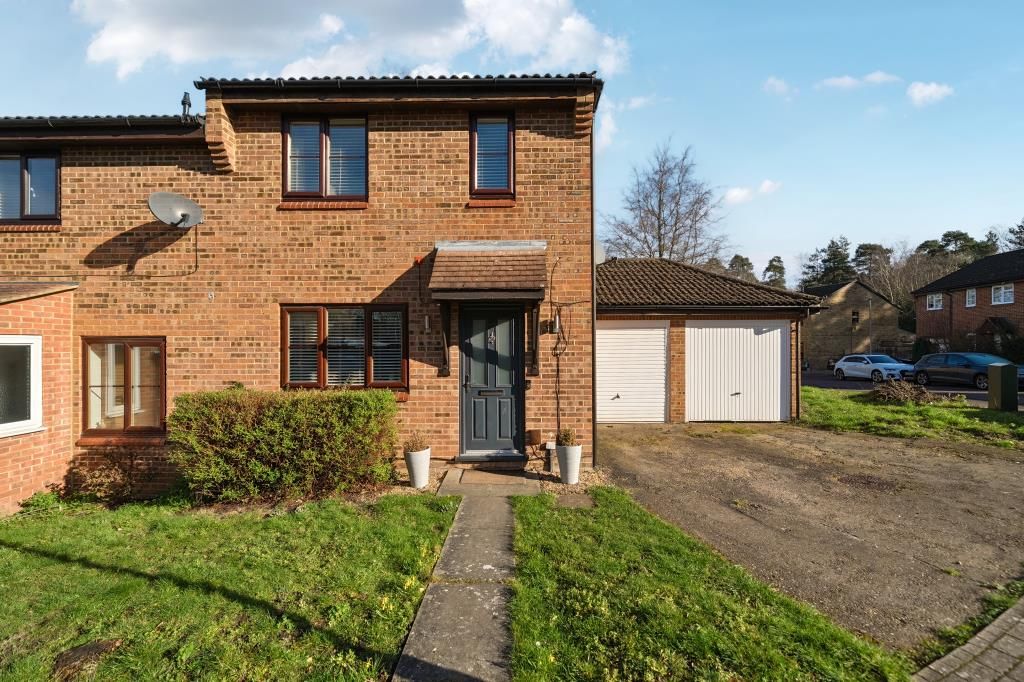 Property photo 1 of 11 External View
