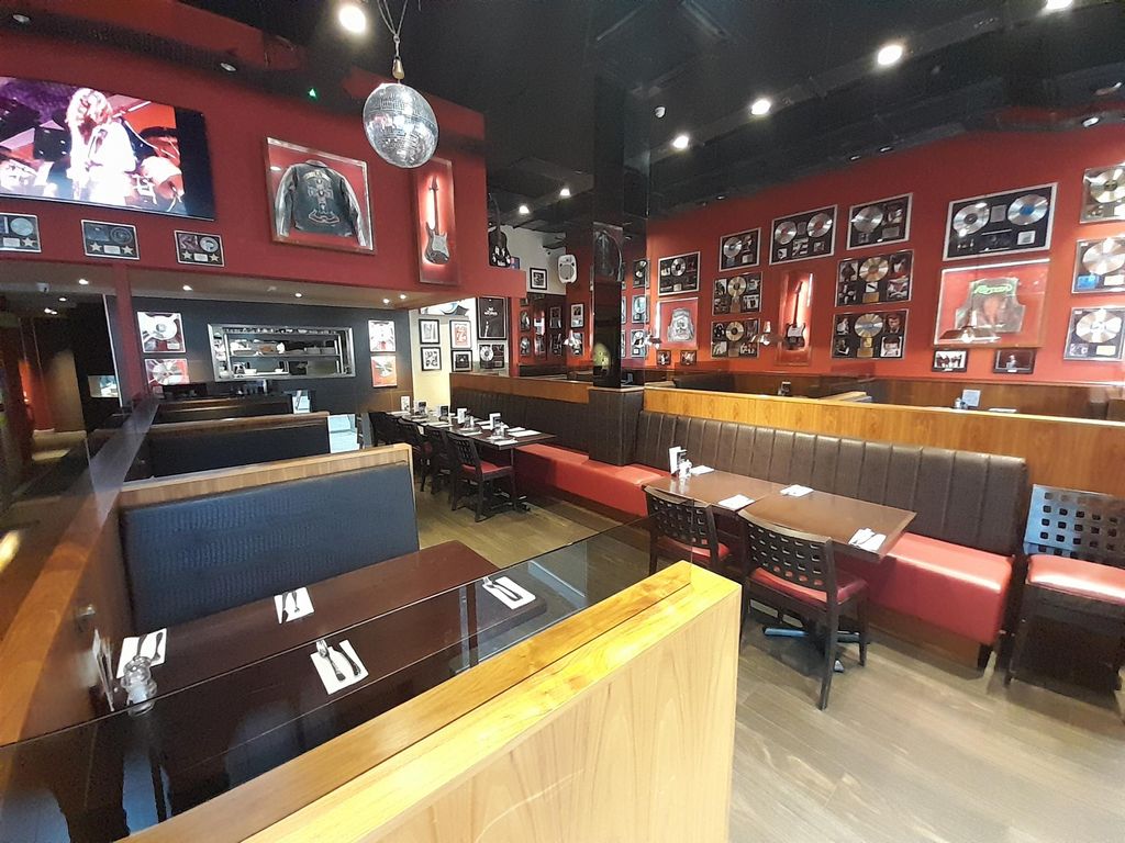 Property photo 1 of 7 Photo 0