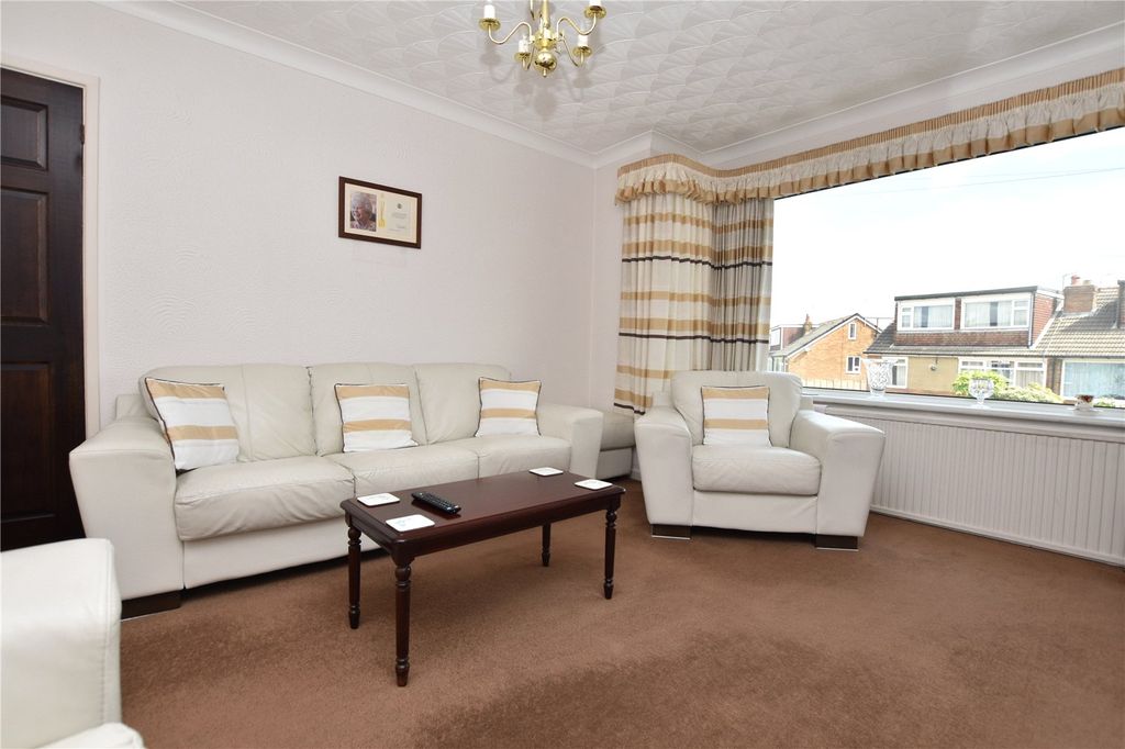 Property photo 3 of 21 Picture No. 06