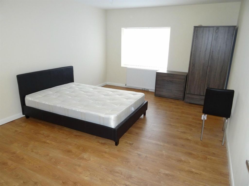 Property photo 3 of 5 F2 Sse Bed 2.Jpeg