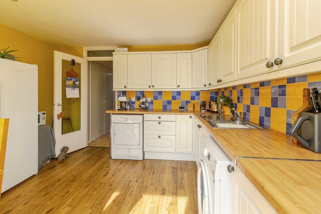 Property photo 2 of 20 Pbox-Img.Jpg