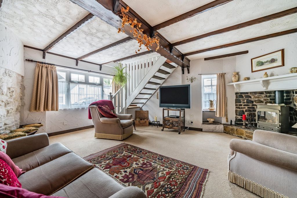 Property photo 3 of 19 Picture No. 12