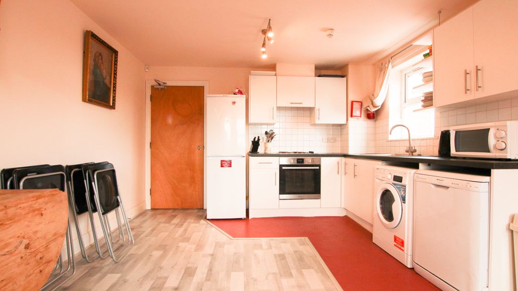 Property photo 2 of 20 Img_4928_Editeda