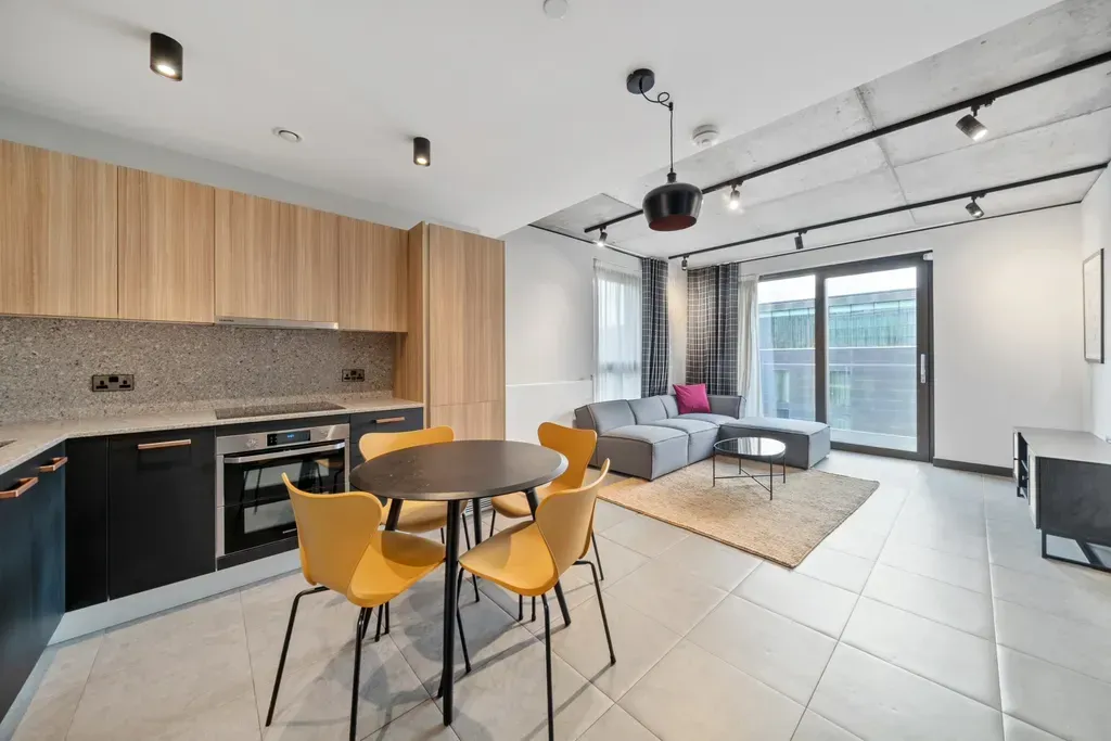 Property photo 3 of 13