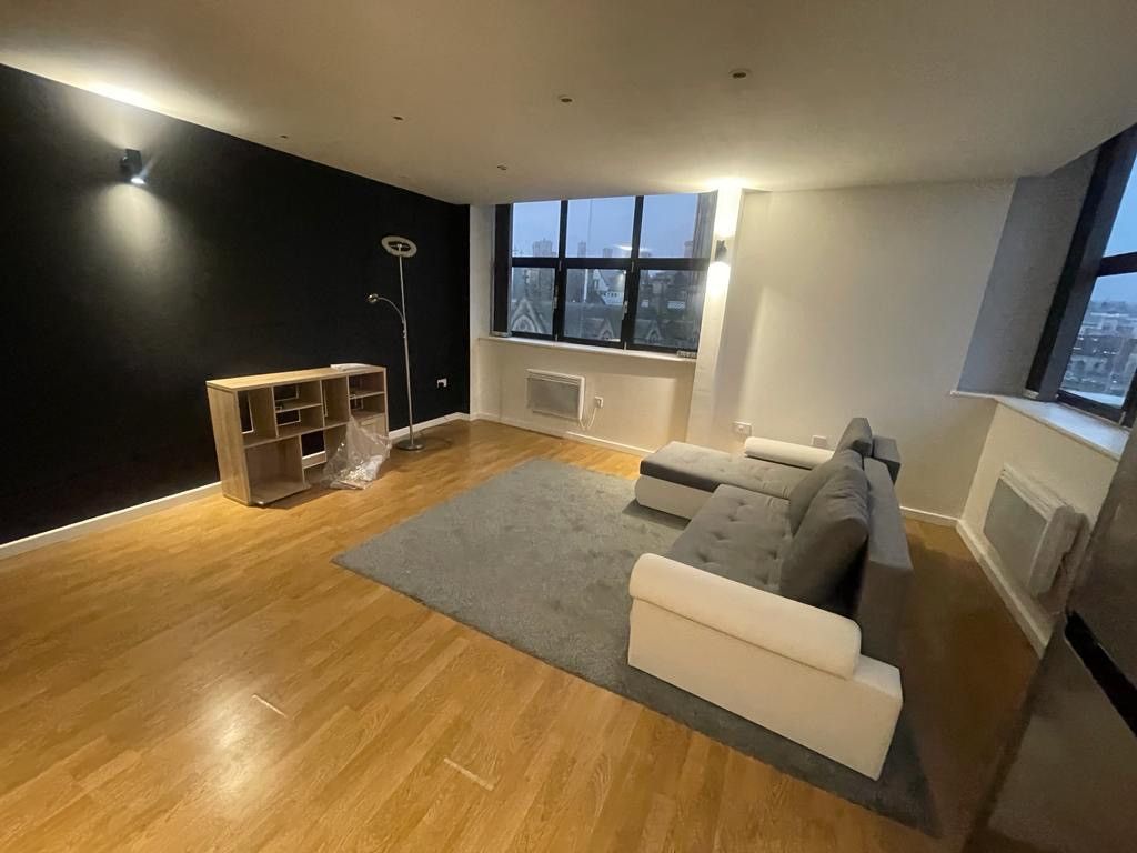 Property photo 3 of 11