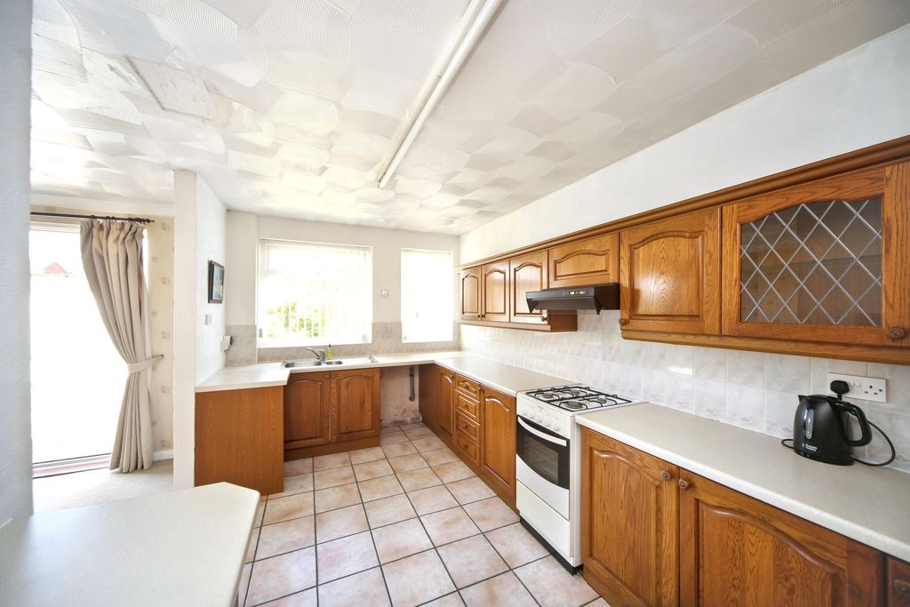 Property photo 3 of 22