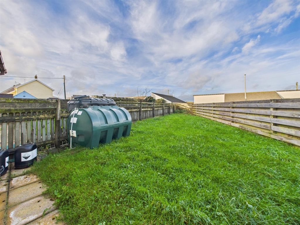 Property photo 2 of 22 Cam05474G0-Pr0046-Still018.Jpg