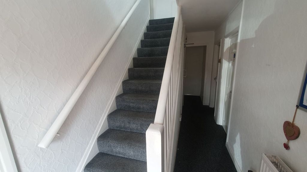 Property photo 3 of 30