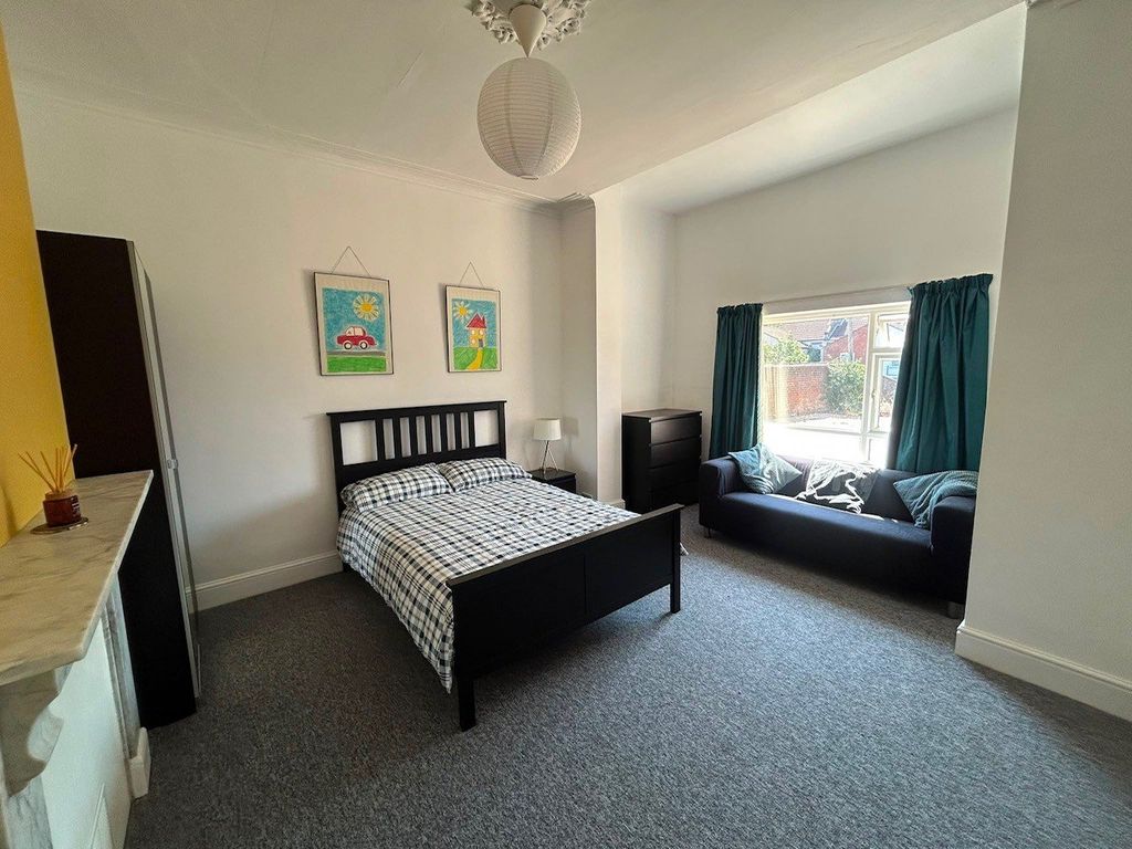 Property photo 3 of 10 Picture No. 11