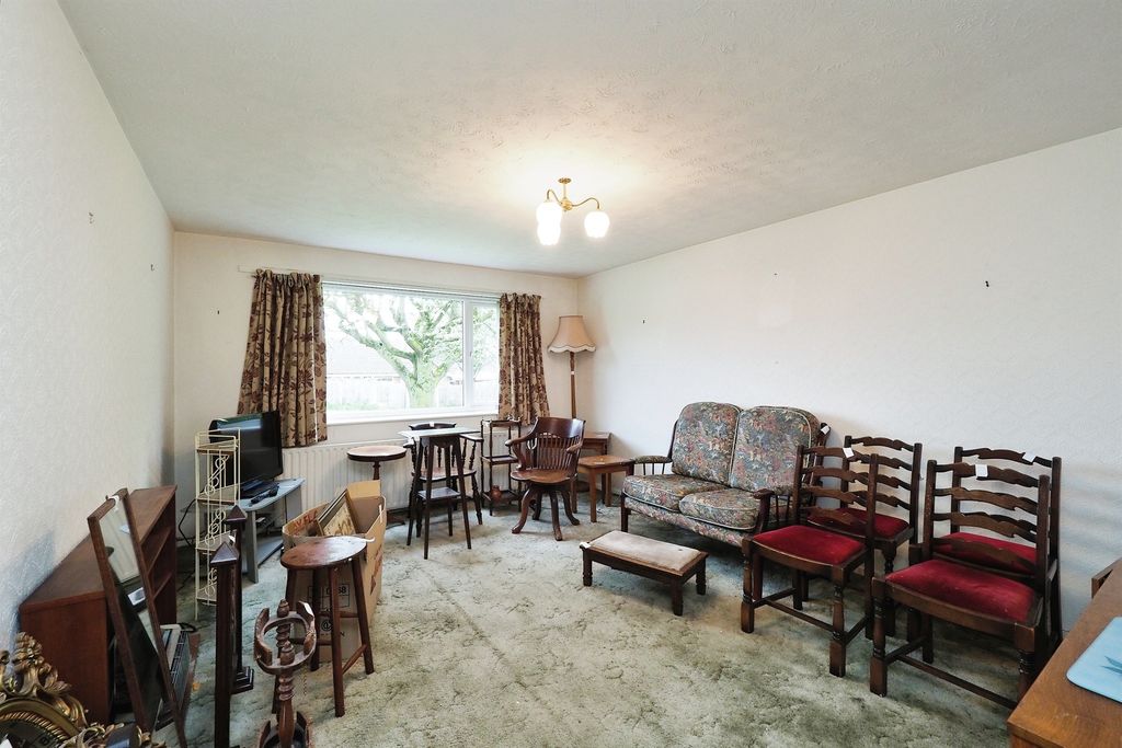 Property photo 2 of 15