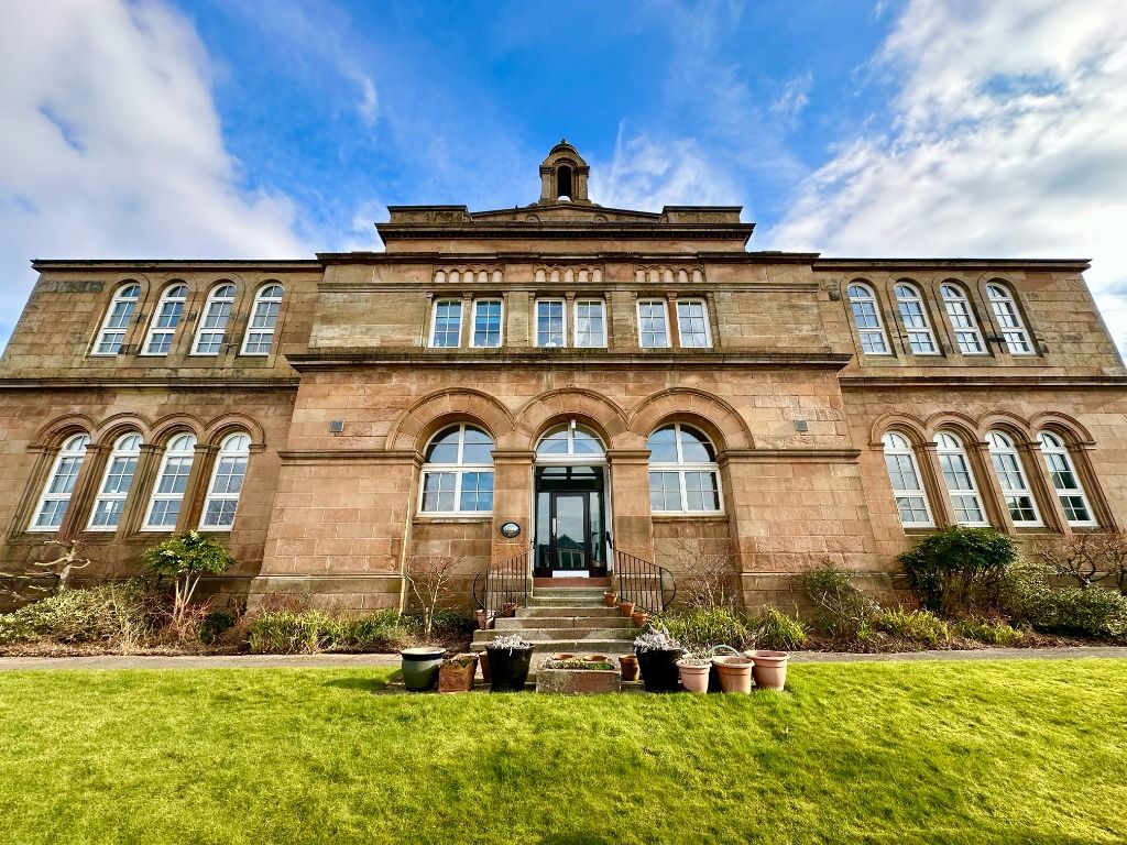 Property photo 1 of 33 Photo 1