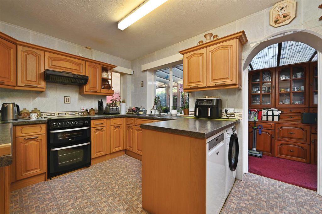 Property photo 3 of 40 1-Fryatts-Way-Tn394Lw (26).Jpg