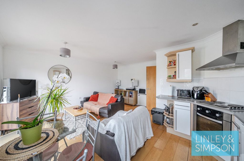 Property photo 3 of 10 Picture No. 08