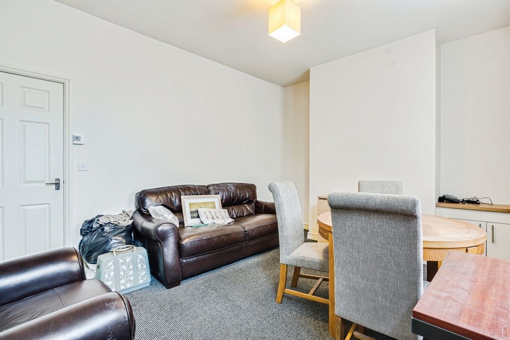 Property photo 3 of 13 Image