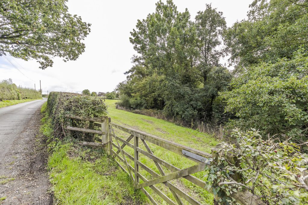 Property photo 3 of 15 Plot2.-1