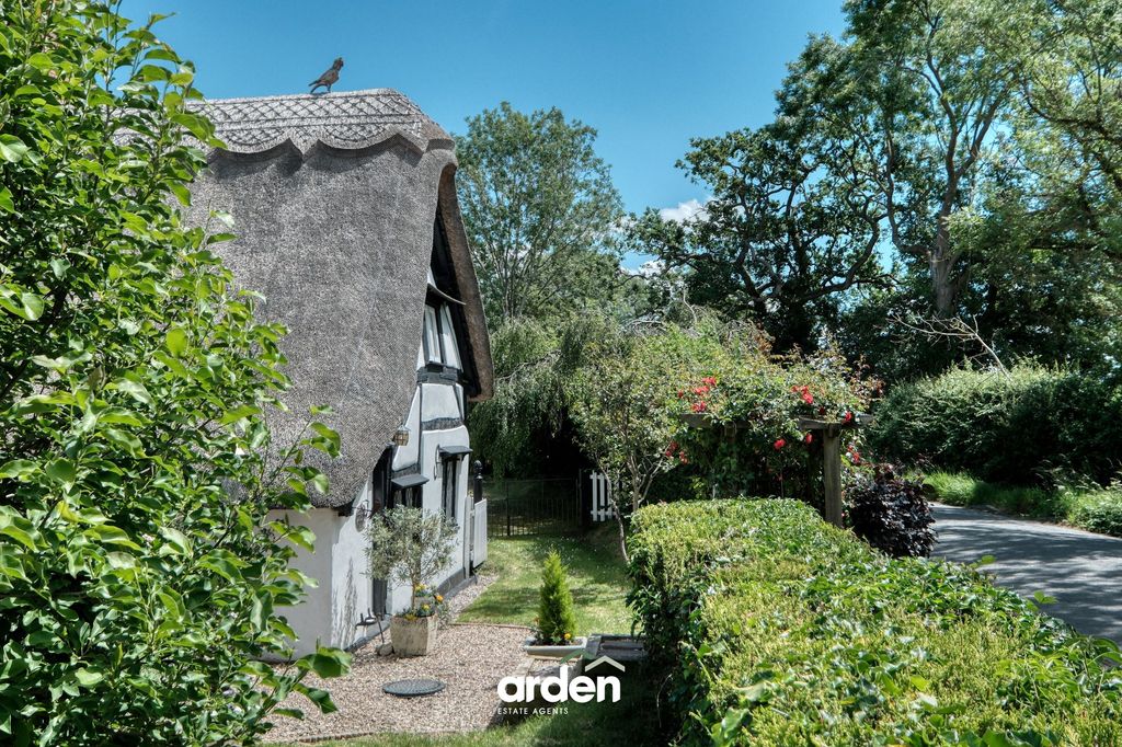 Property photo 2 of 31