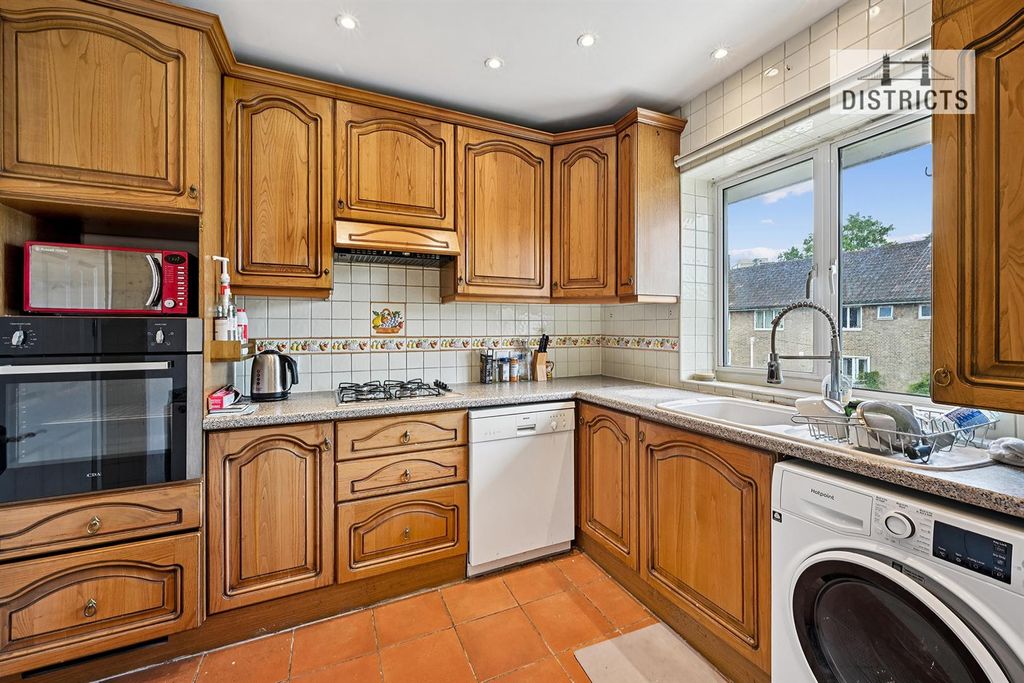 Property photo 3 of 15 Warner House (8).Jpg