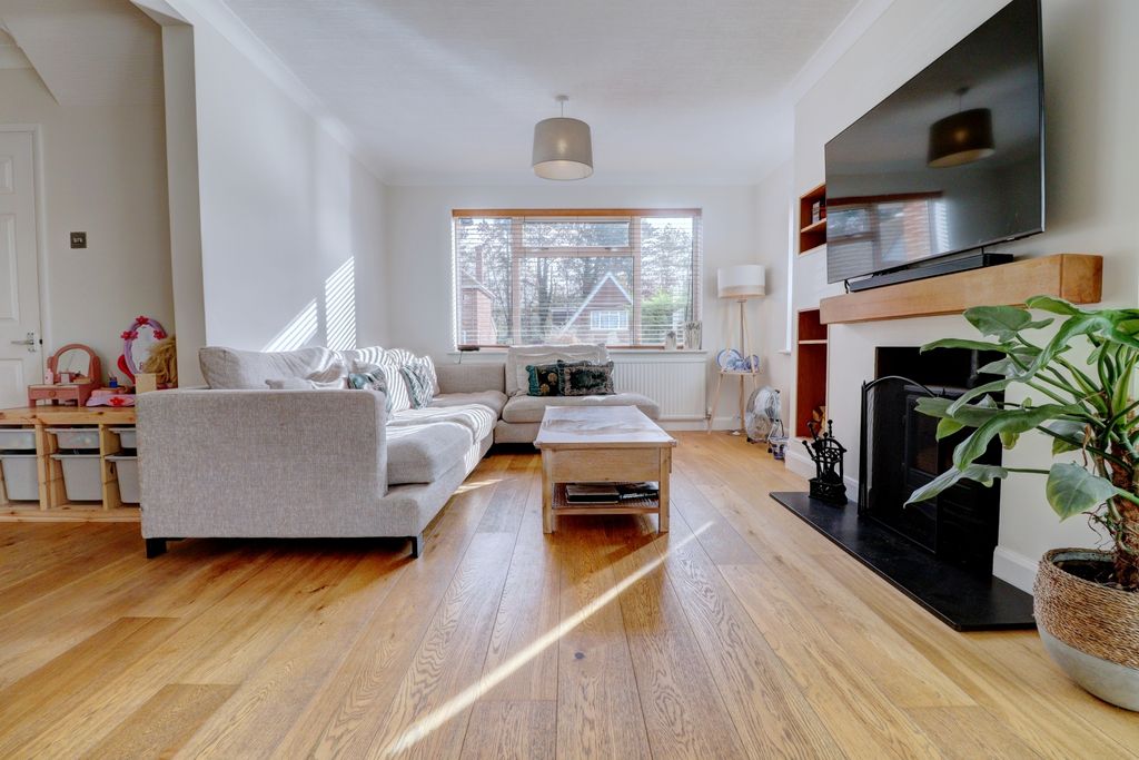 Property photo 2 of 32 Picture No. 22