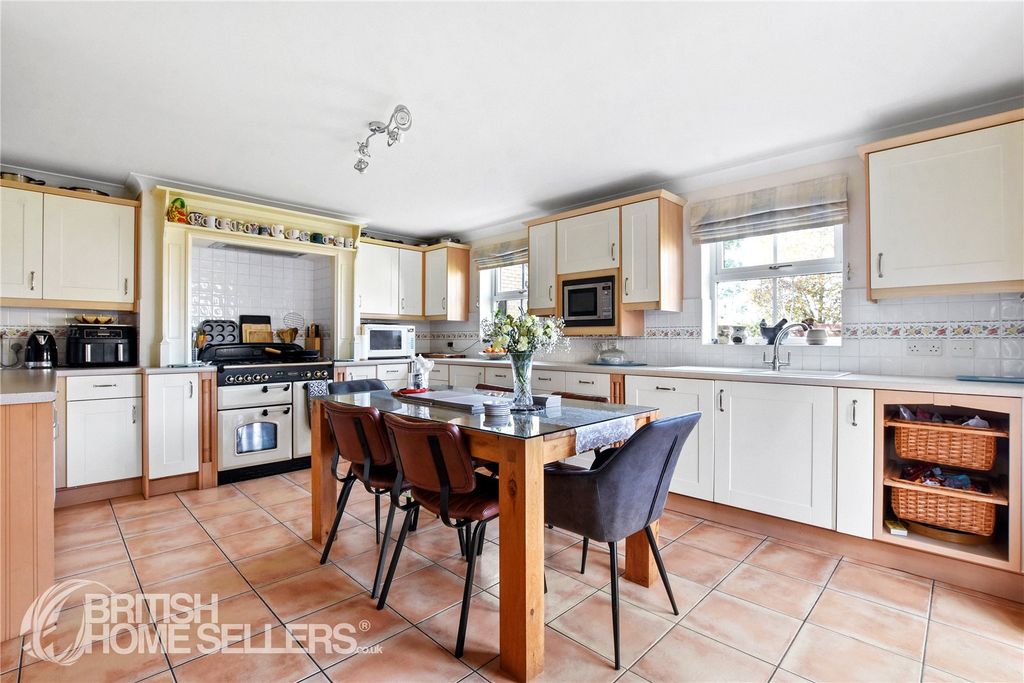 Property photo 3 of 15 Picture No. 10