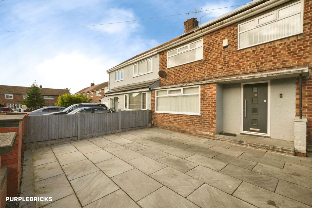 Property photo 2 of 26