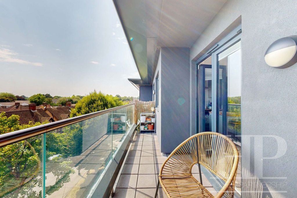 Property photo 1 of 22