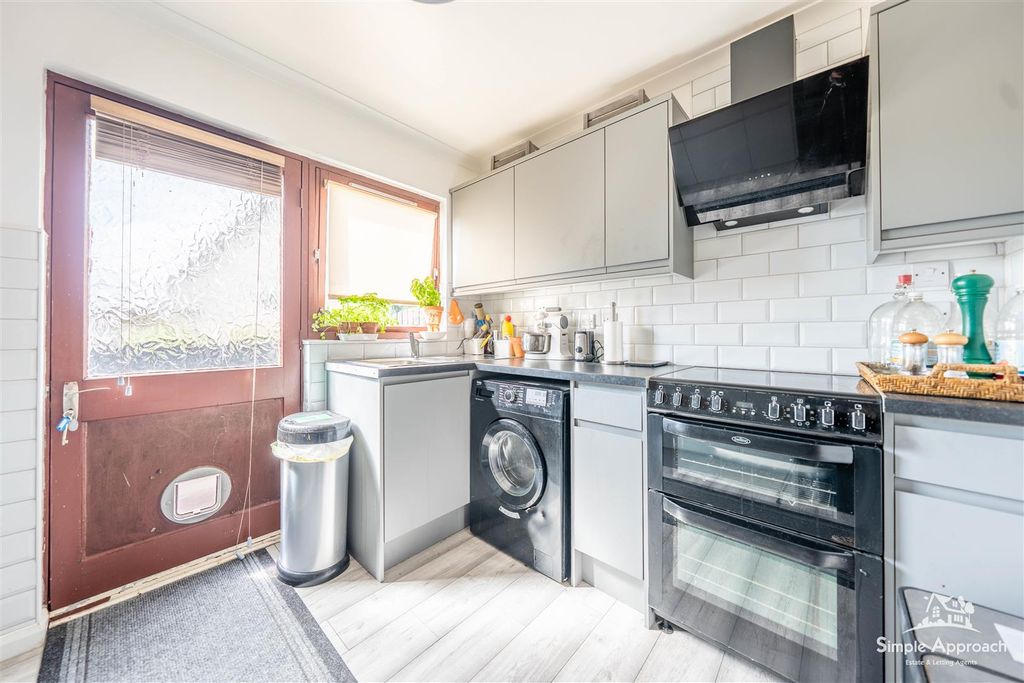 Property photo 2 of 20 Dsc09973-Hdr.Jpg