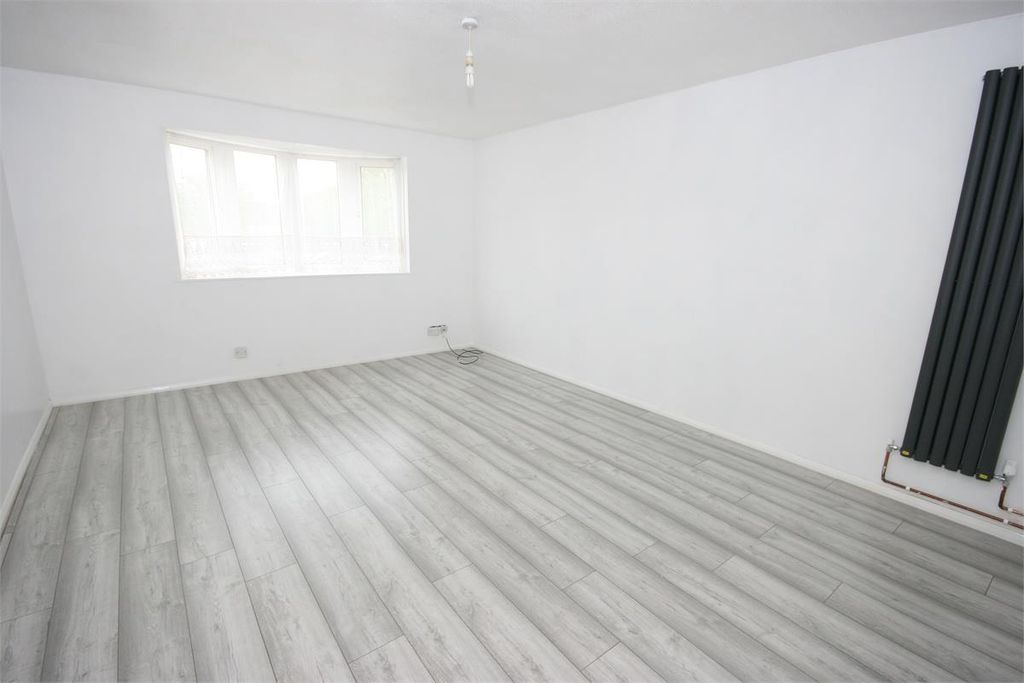 Property photo 2 of 5 2