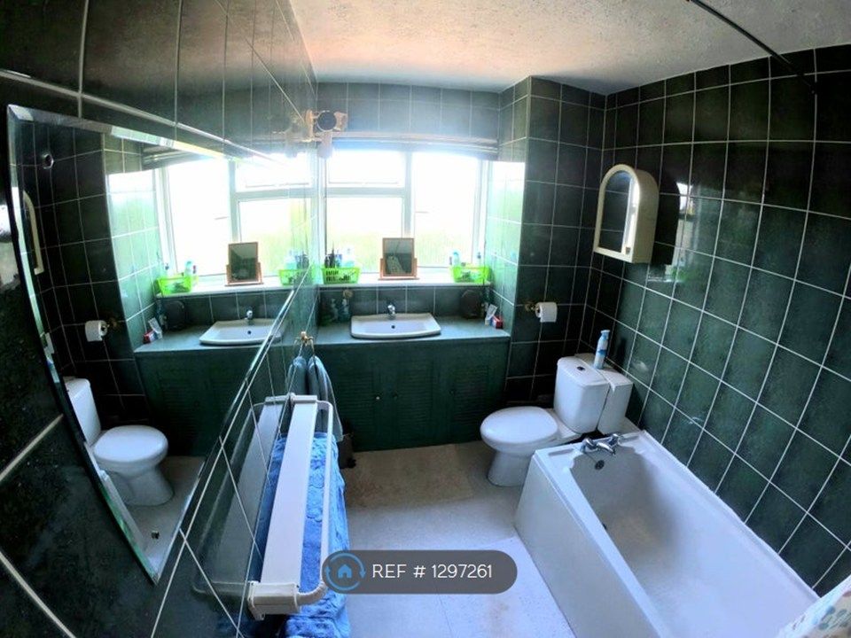 Property photo 3 of 4