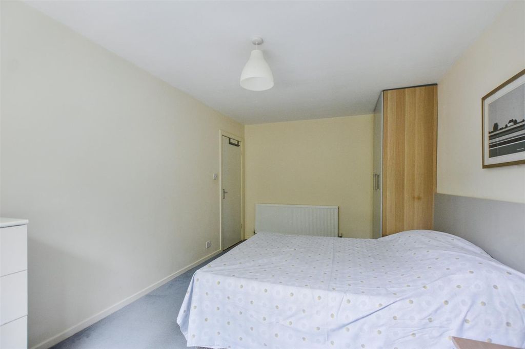 Property photo 3 of 12 Bedroom 2.Jpg