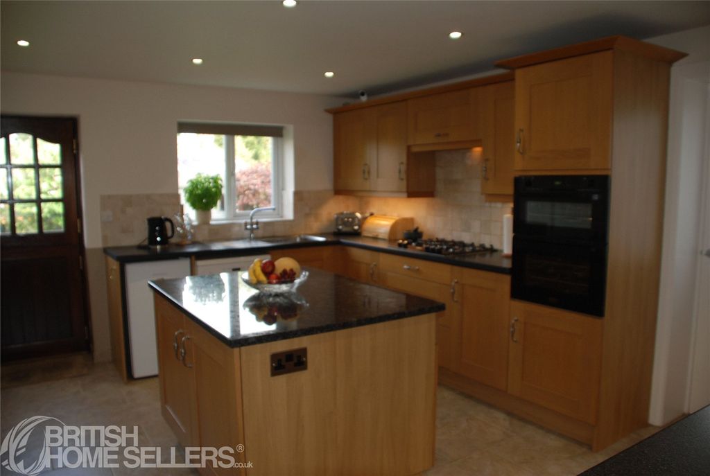 Property photo 3 of 19 Picture No. 03