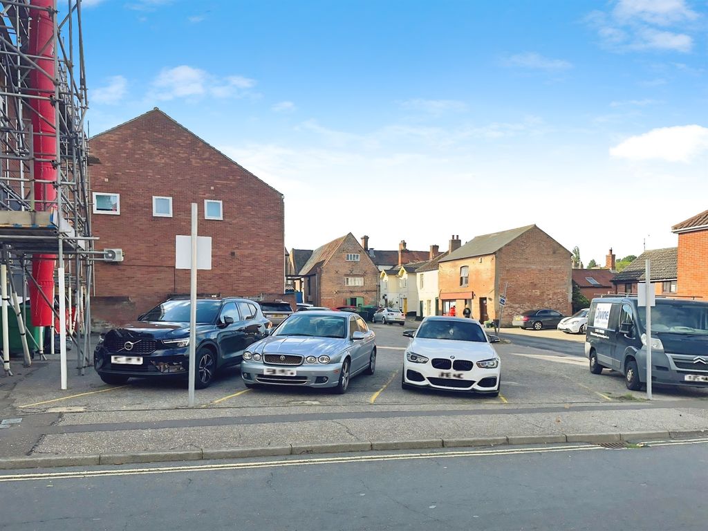 Property photo 3 of 4