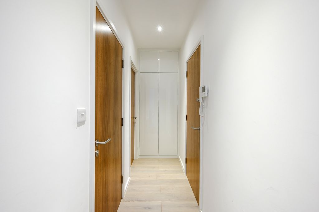 Property photo 3 of 9 8 Alt Grove-5 (1).Jp