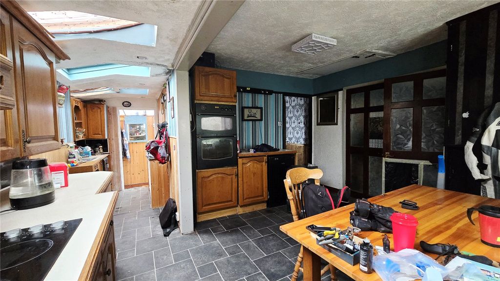 Property photo 2 of 9 Picture No. 08