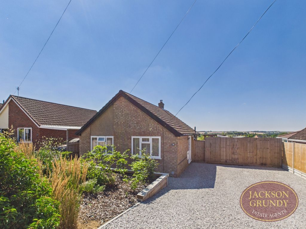 Property photo 1 of 19 Dowthorpe Hill
