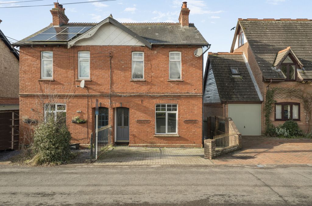 Property photo 1 of 11 1406367-1-6983529...