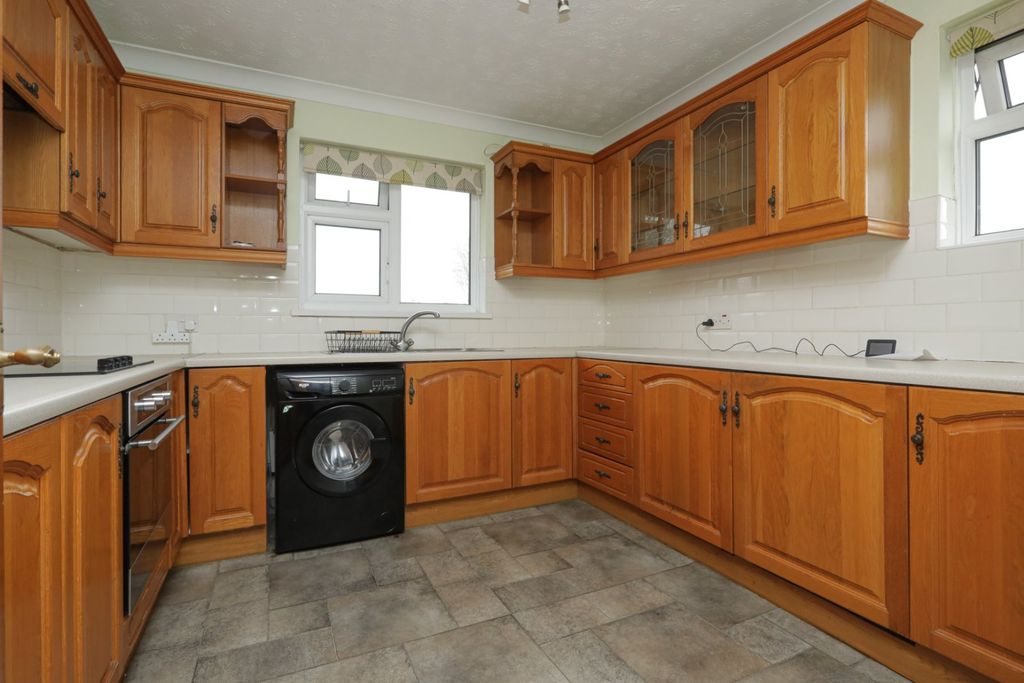 Additional image 4 of 2 bed maisonette for saleEdenfield, Birchington CT7