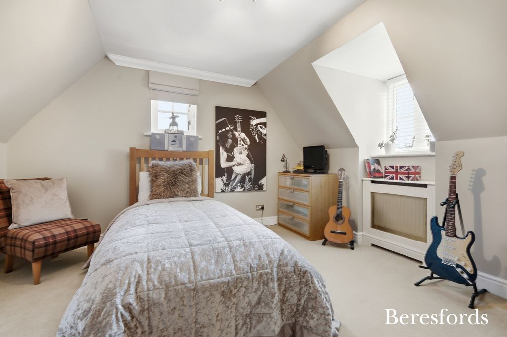 Additional image 23 of 5 bed detached house for saleCuckoo Way, Great Notley CM77