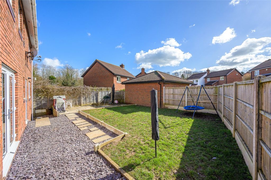 Property photo 3 of 29 Picture No. 17