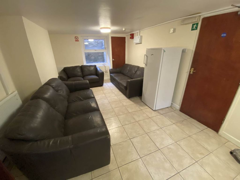 Property photo 3 of 14 Living Area