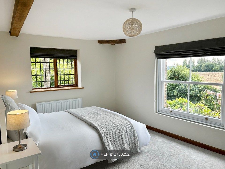 Property photo 2 of 12 Master Bedroom