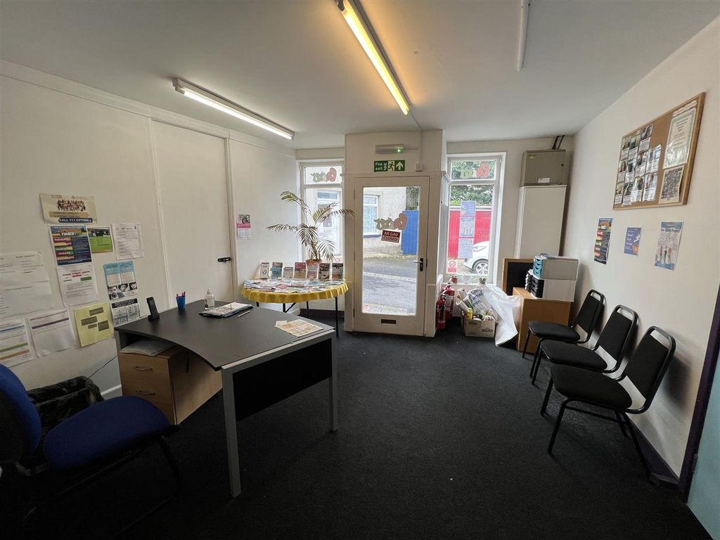 Property photo 3 of 21 Reception Office/Shop