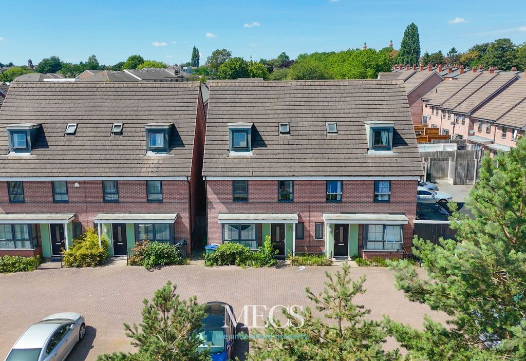 Property photo 1 of 18 5327721