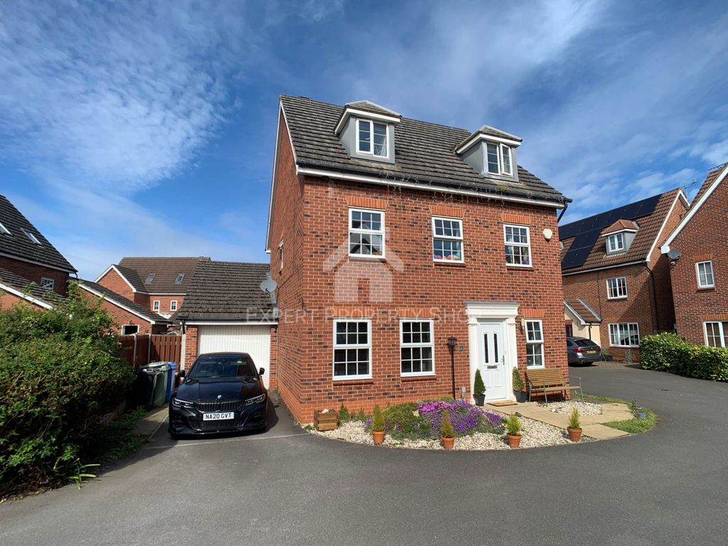 Property photo 1 of 16