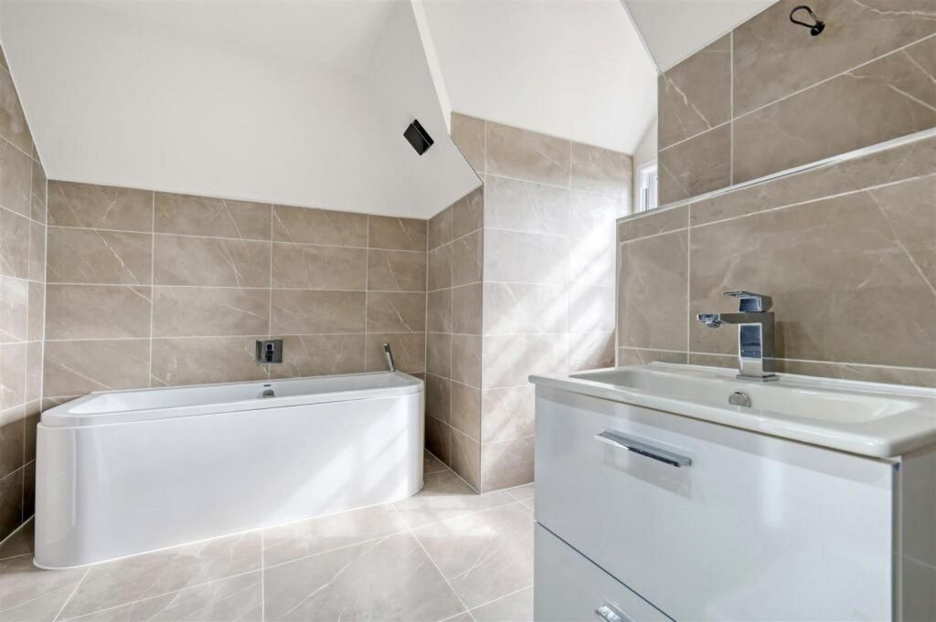 Additional image 28 of 6 bed detached house for saleIvy Chimneys, Epping CM16