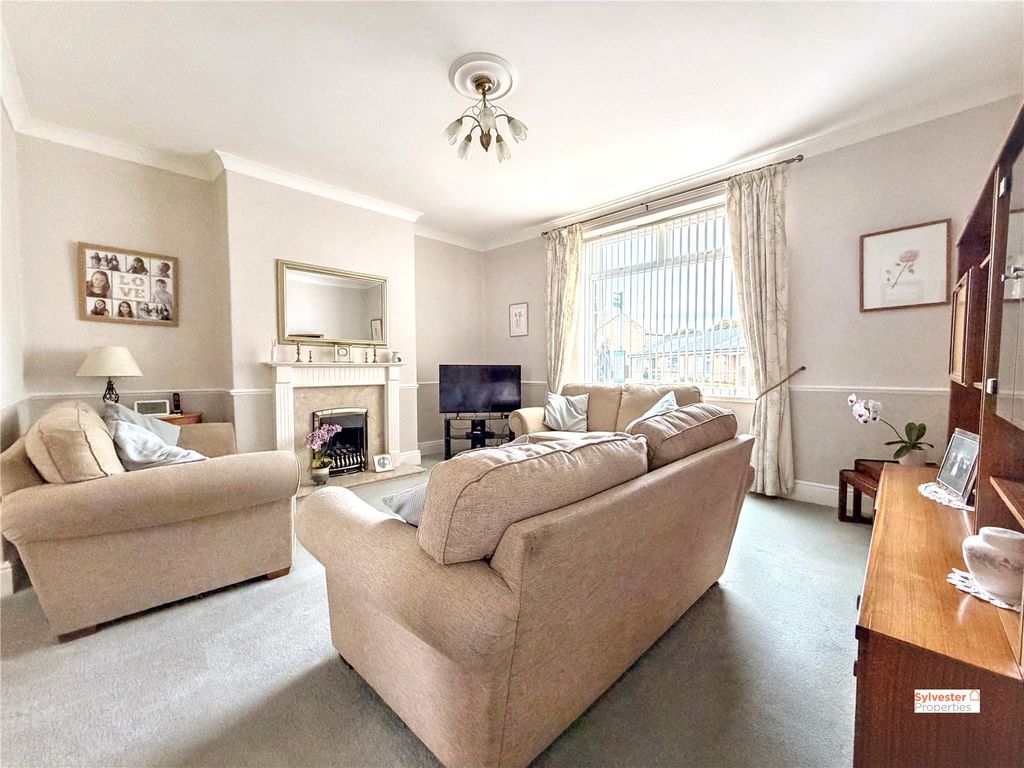Property photo 3 of 19 Picture No. 05