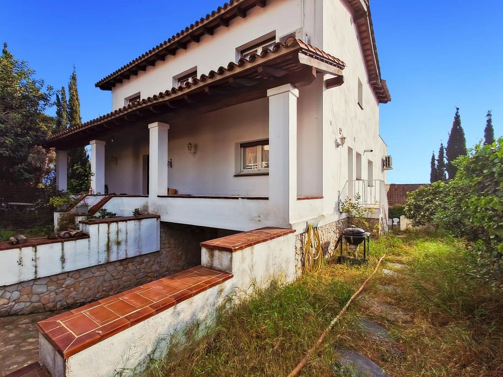 Property photo 1 of 36